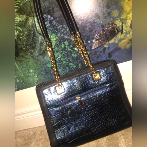 Beautiful women's  leather handbag - Picture 2 of 4